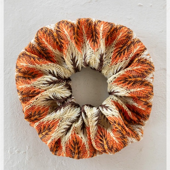 NATURAL LIFE Hair Scrunchie Burnt Orange Crochet Vibrant Knit Hair Accessory - Picture 1 of 8
